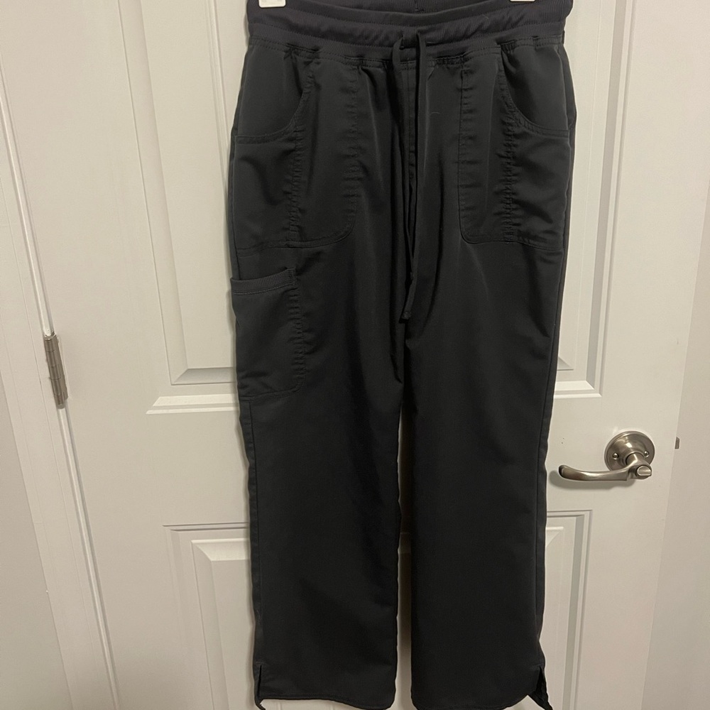 Pewter gray scrub bottom